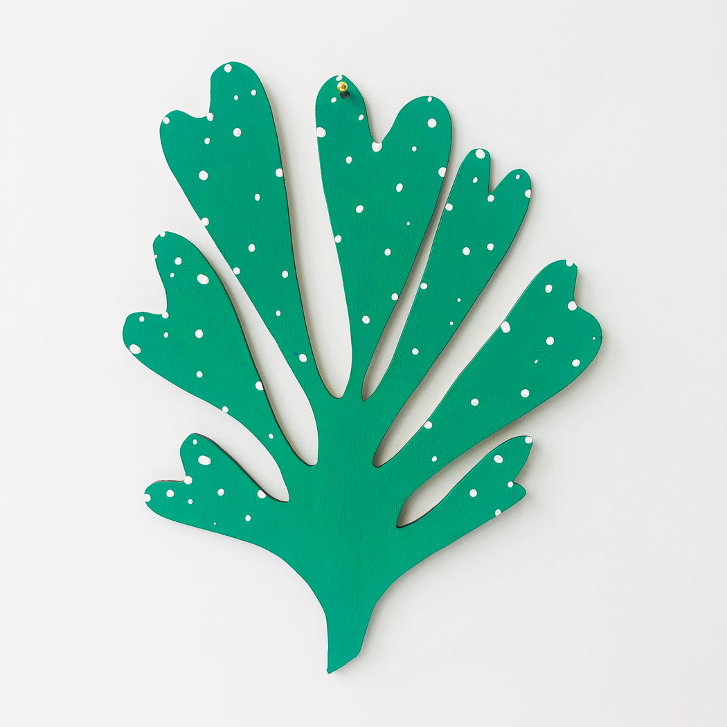 CORAL -  WALL CHARM