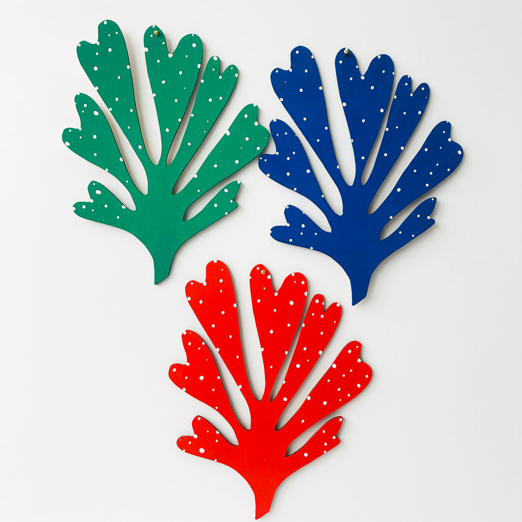 CORAL -  WALL CHARM