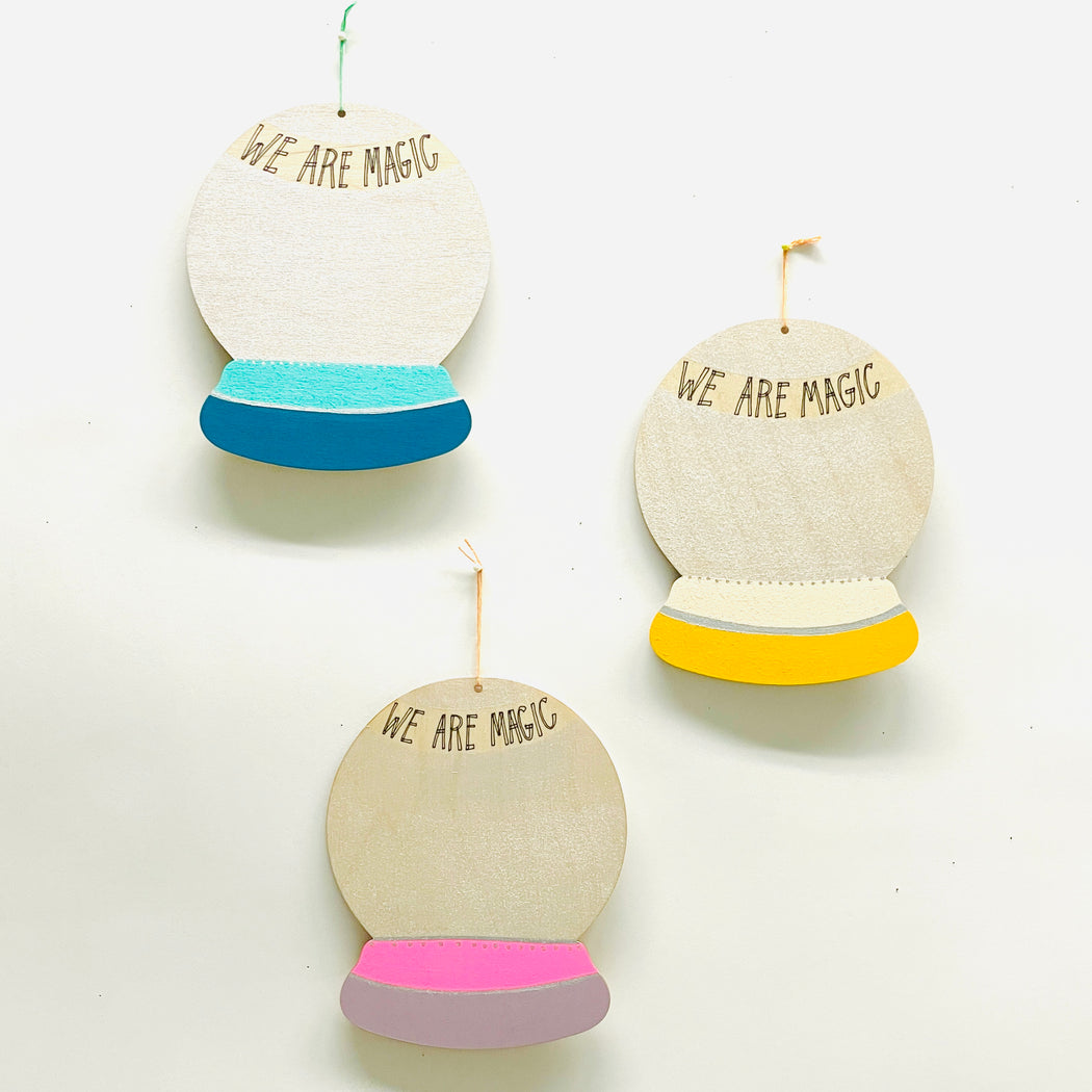 CRYSTAL BALL - WALL CHARM