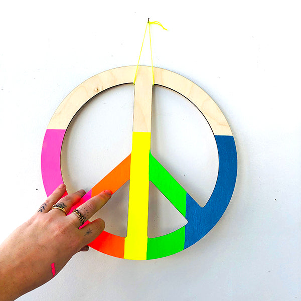 PEACE SIGN WALL CHARM - XL