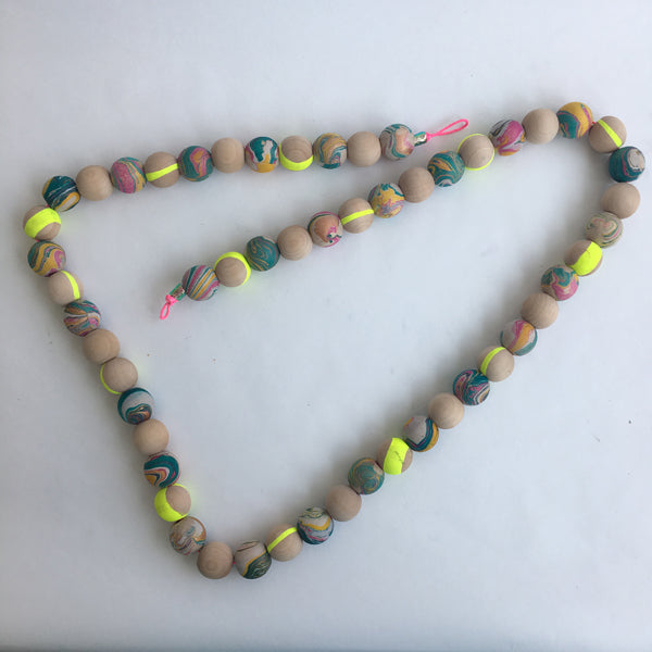 MARBLE BALL GARLAND
