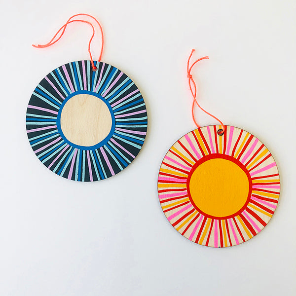 DAY & NIGHT ORNAMENT