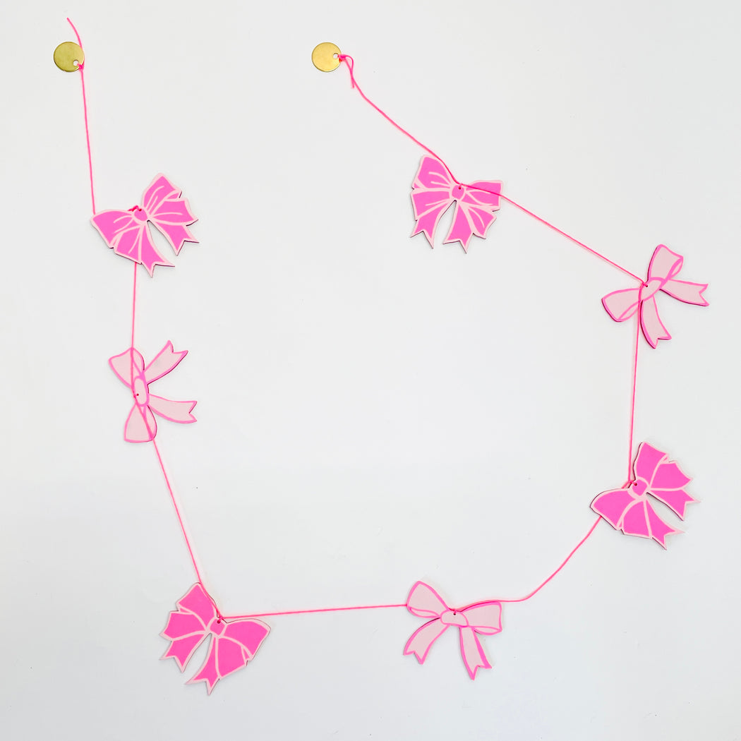 RIBBON GARLAND