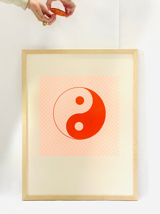 YIN YANG CHECKERBOARD PRINT